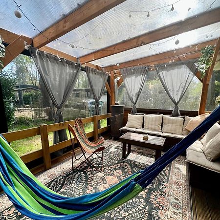 Cosy Chalet Veluwe With A Spacious Garden And Veranda Doornspijk Eksteriør billede